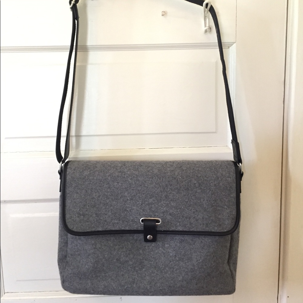 Unisex messenger bag